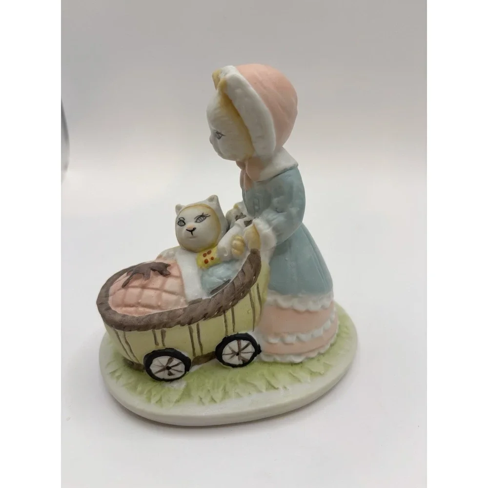 1989 Artmark Figurine Mama Cat Pushing Kitten In‎ Buggy